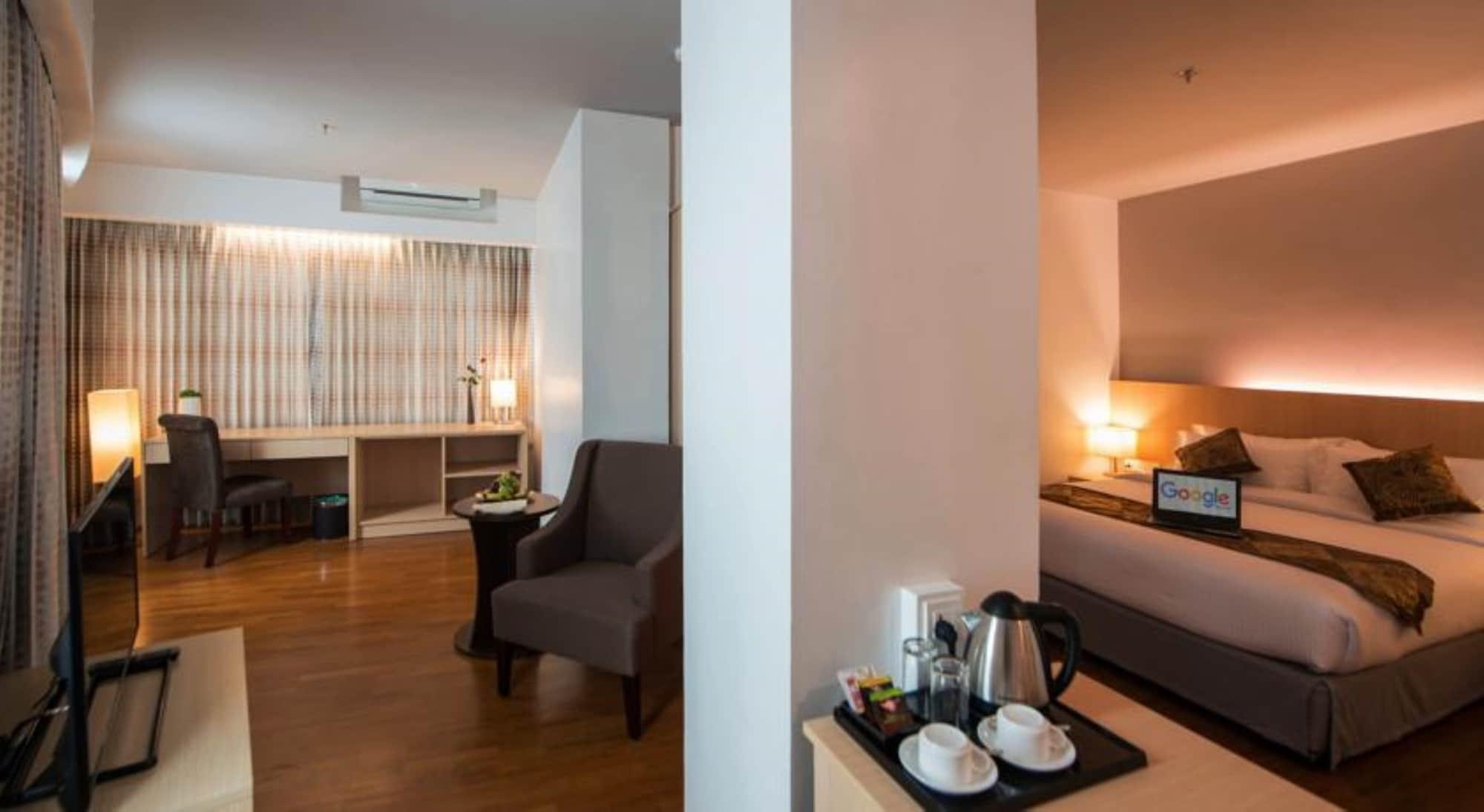 Wyne Hotel Yangon Ngoại thất bức ảnh