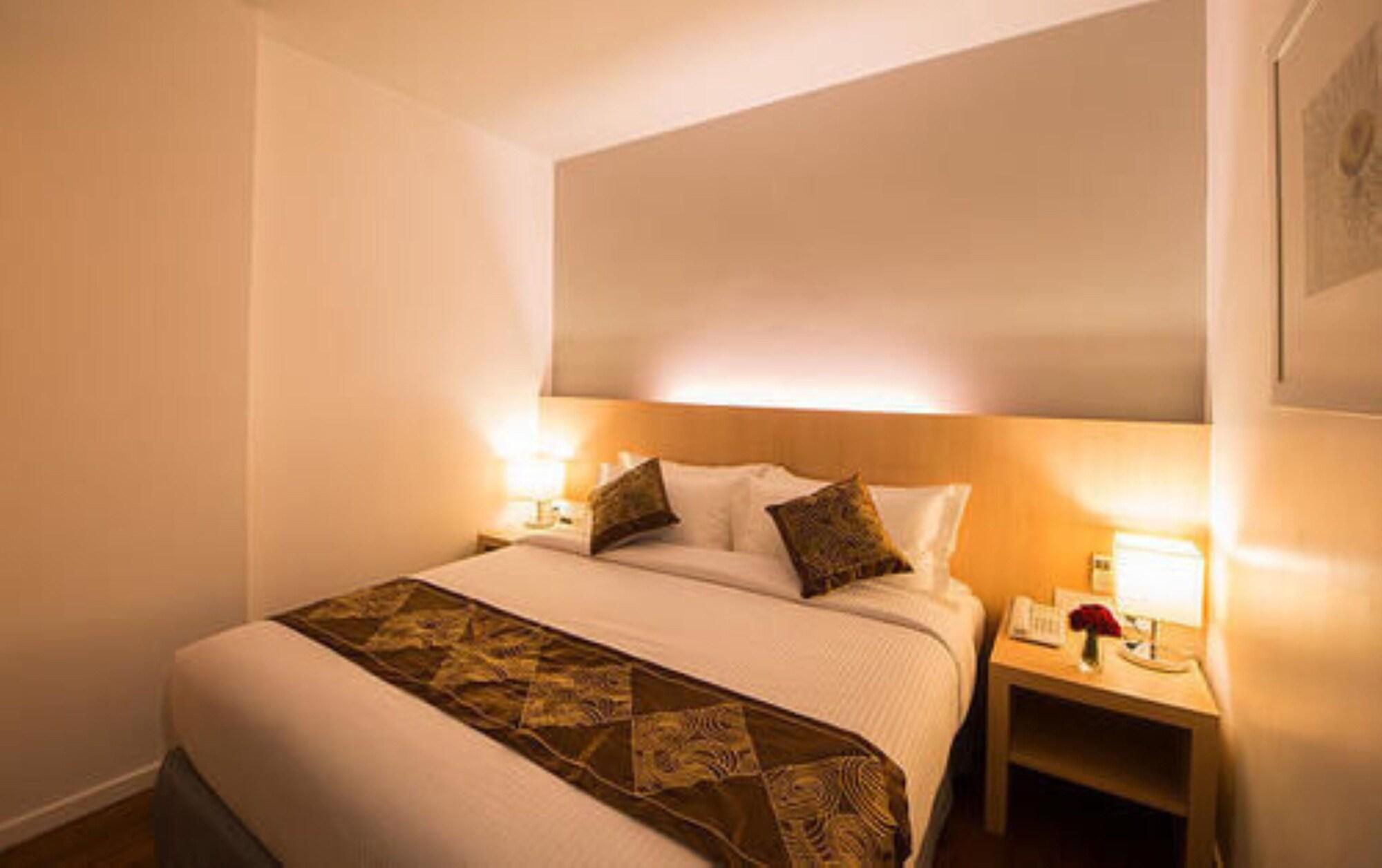 Wyne Hotel Yangon Ngoại thất bức ảnh
