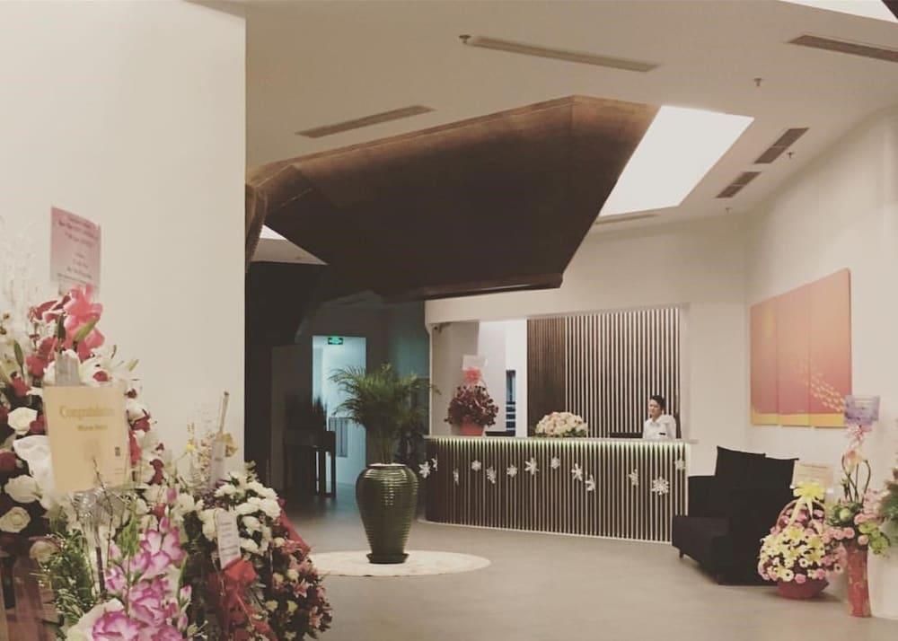 Wyne Hotel Yangon Ngoại thất bức ảnh