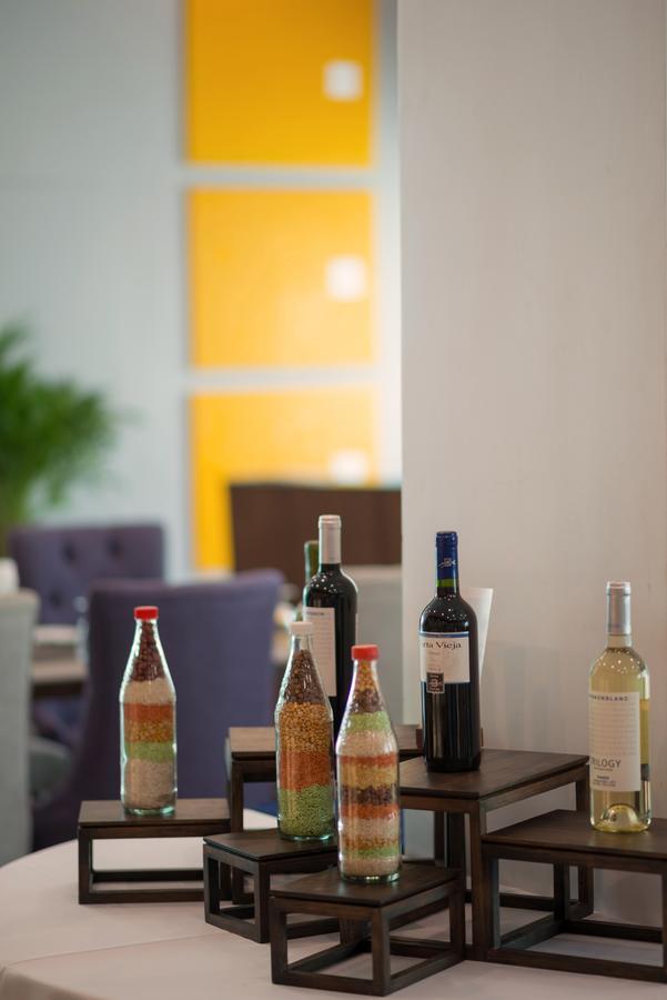 Wyne Hotel Yangon Ngoại thất bức ảnh